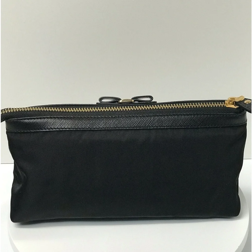 Salvatore Ferragamo Vara Ribbon Nylon/Leather Cosmetic Bag 😍🖤